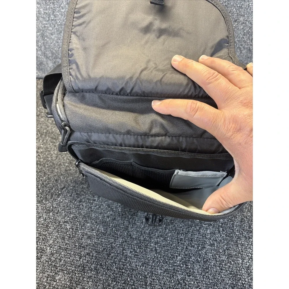 Lowepro Rezo 170 AW Camera‎ SLR Shoulder Bag~All-Weather AW Cover~Black